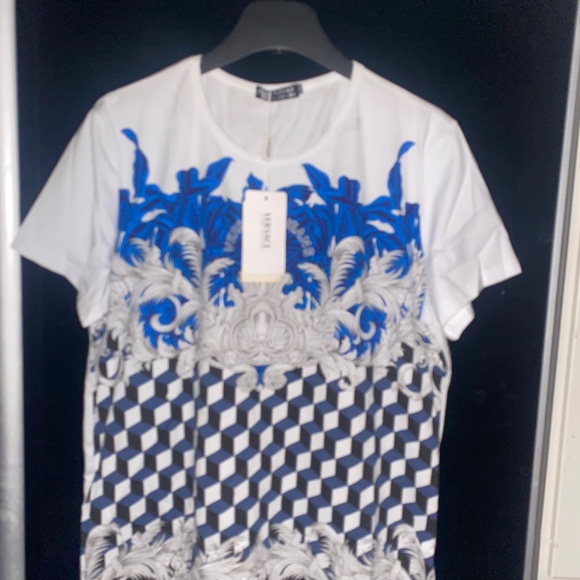 90s Vintage Versace Classics T-Shirt - Picture 4 of 8